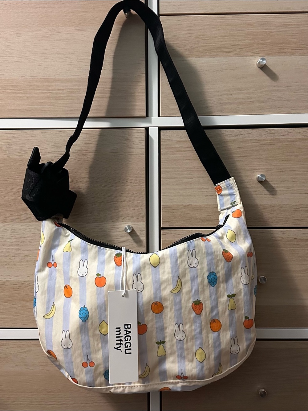 BAGGU miffy Fruit Print Shoulder Bag in Cream & Multi
